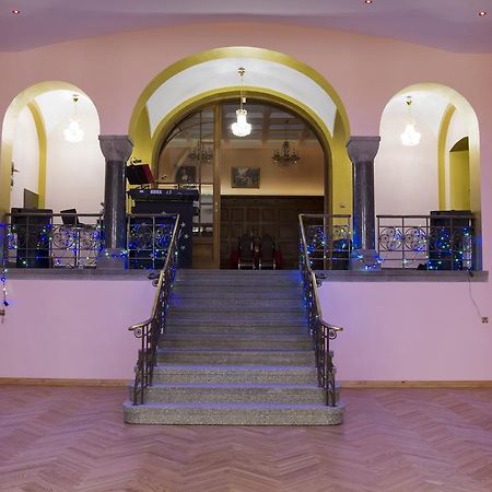 Villa Bergera Dzierżoniów Eksteriør bilde