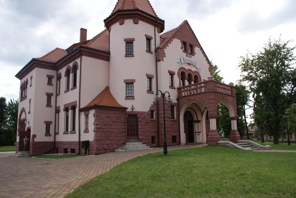 Villa Bergera Dzierżoniów Eksteriør bilde