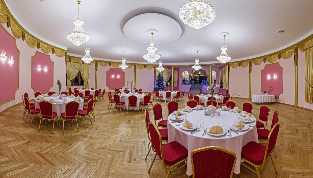 Villa Bergera Dzierżoniów Eksteriør bilde